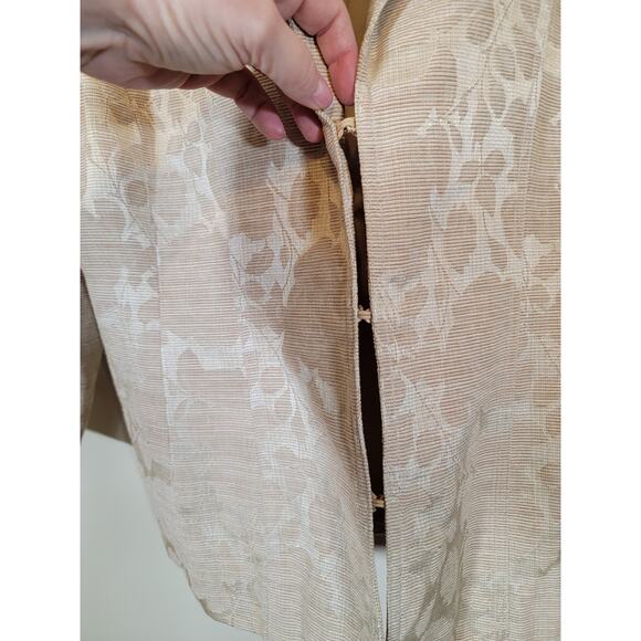 Chico's Jacquard Floral Print Hook Closure Lined Jacket Collared Size 2/ LARGE - Picture 4 of 7